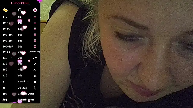 Snapshot of CurvyWild_Lady30 chatting on July 10, 11:29 pm CurvyWild Lady30 online show from July 10, 11:29 pm