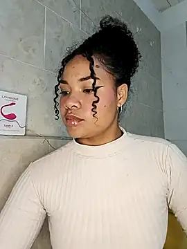 BrianaSweetxxx online show from February 21, 2:56 am