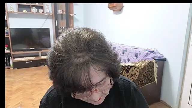 Snapshot of xMaryxAnne chatting on February 23, 6:27 pm xMaryxAnne online show from February 23, 6:27 pm