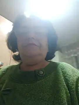 Snapshot of xMaryxAnne chatting on May 13, 12:19 am xMaryxAnne online show from May 13, 12:19 am