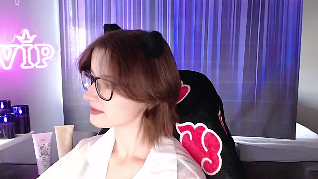 Snapshot of LunaXcherry chatting on July 28, 4:39 pm LunaXcherry online show from July 28, 4:39 pm