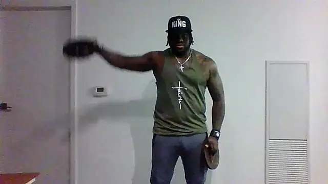 Snapshot of darkstallion7 chatting on February 11, 12:37 am darkstallion7 online show from February 11, 12:37 am