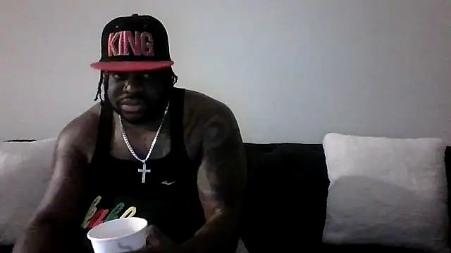 Snapshot of darkstallion7 chatting on February 12, 3:56 am darkstallion7 online show from February 12, 3:56 am