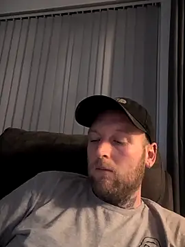 dave32000 online show from February 15, 12:29 am