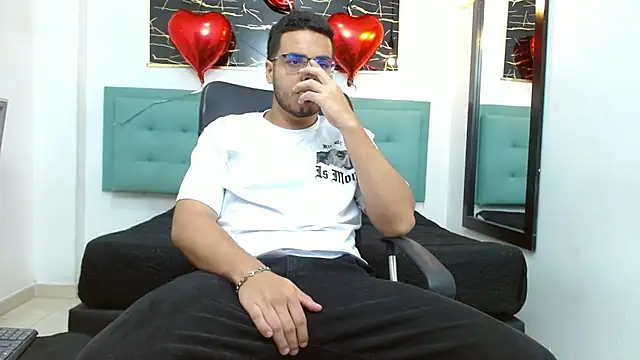 Trevor Ash online show from February 21, 3:29 am