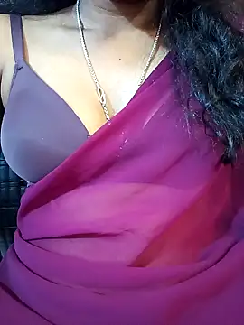 Snapshot of manu_sexy_ chatting on February 15, 11:08 am manu sexy online show from February 15, 11:08 am