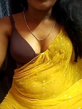 Snapshot of manu_sexy_ chatting on February 22, 5:33 pm manu sexy online show from February 22, 5:33 pm