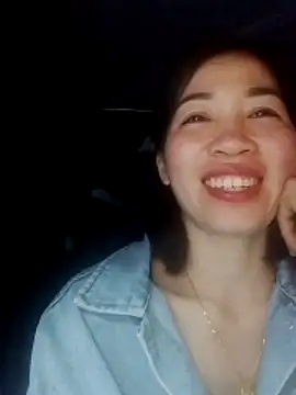 Snapshot of -Lundy- chatting on February 24, 1:42 pm -Lundy- online show from February 24, 1:42 pm