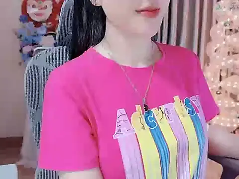 Agnelyn    online show from April 9, 2:11 pm