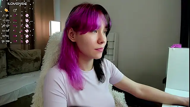 EmilyTrase online show from July 3, 1:23 am
