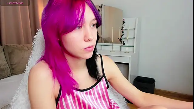 EmilyTrase online show from July 31, 1:05 am