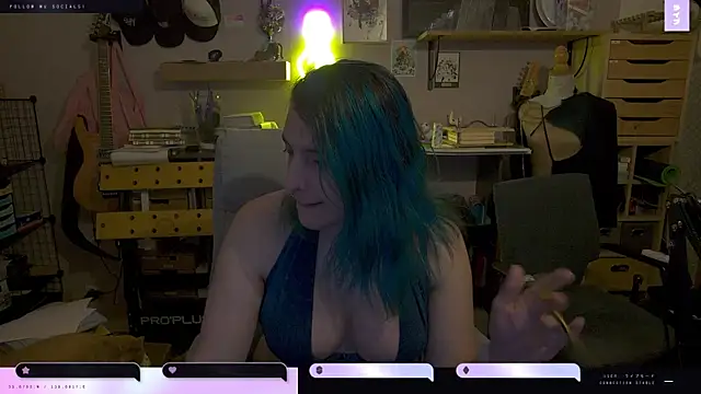 Snapshot of thea_cake chatting on February 19, 7:21 pm thea cake online show from February 19, 7:21 pm