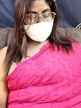 Snapshot of Revanthika-27 chatting on February 9, 5:28 pm Revanthika-27 online show from February 9, 5:28 pm