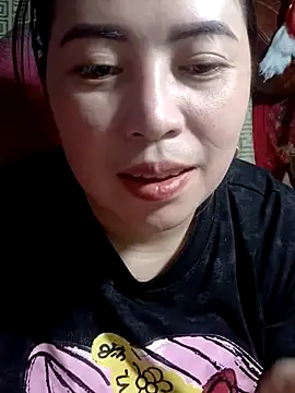 Snapshot of yun_2006 chatting on April 24, 12:51 pm yun 2006 online show from April 24, 12:51 pm