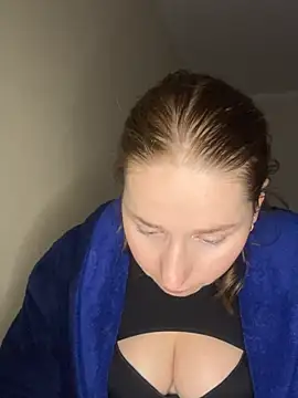 Snapshot of Anna_Cole chatting on February 9, 10:25 pm Anna Cole online show from February 9, 10:25 pm