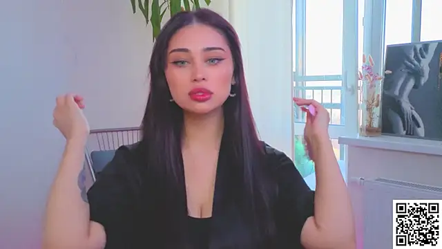 Snapshot of Sofia_Plump chatting on April 17, 10:07 am Sofia Plump online show from April 17, 10:07 am