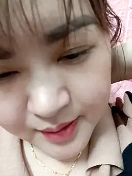 Snapshot of Kee-kimlee chatting on February 17, 2:35 pm Kee-kimlee online show from February 17, 2:35 pm