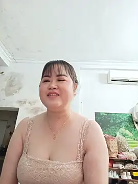 Kee-kimlee online show from June 10, 9:35 pm