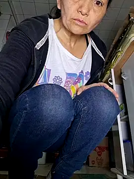 Snapshot of Alexamontiel_ chatting on February 26, 1:54 pm Alexamontiel online show from February 26, 1:54 pm