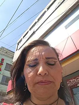 Snapshot of Alexamontiel_ chatting on February 28, 3:13 pm Alexamontiel online show from February 28, 3:13 pm