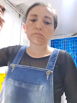 Snapshot of Alexamontiel_ chatting on March 1, 10:45 pm Alexamontiel online show from March 1, 10:45 pm