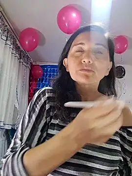 Alexamontiel  online show from March 7, 3:20 pm