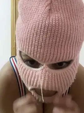 Snapshot of faettaa chatting on February 13, 3:19 pm faettaa online show from February 13, 3:19 pm