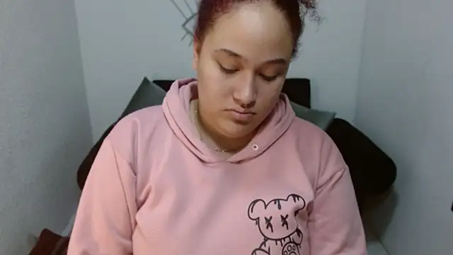 leilanewgirl online show from April 8, 12:27 pm