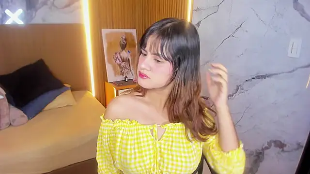 KAROLAGREY online show from April 7, 12:38 pm