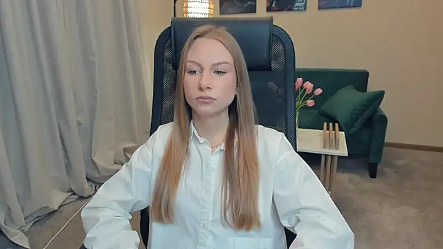 Snapshot of CarmenLipkin chatting on February 12, 2:34 pm CarmenLipkin online show from February 12, 2:34 pm