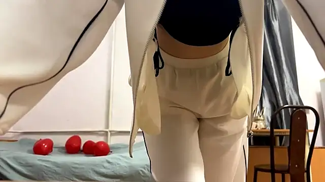 VickieKush online show from February 25, 3:10 pm