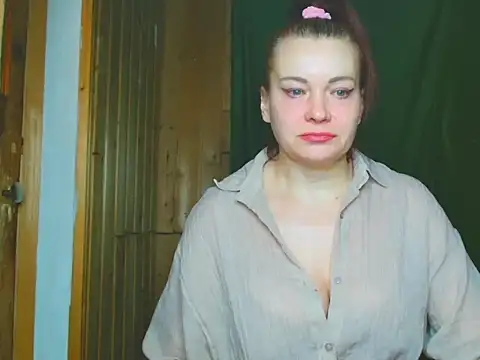 Snapshot of Milana9732 chatting on February 28, 8:54 pm Milana9732 online show from February 28, 8:54 pm