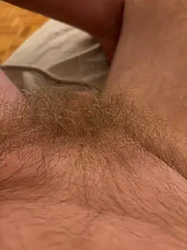 Snapshot of benoitxxx chatting on June 17, 8:32 pm benoitxxx online show from June 17, 8:32 pm