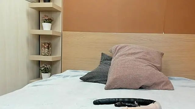 PinkyTwerkyX online show from March 21, 1:48 pm