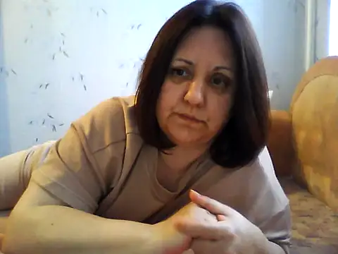 LockyCharm111 online show from May 13, 4:37 pm