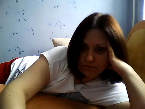 LockyCharm111 online show from May 17, 9:38 am