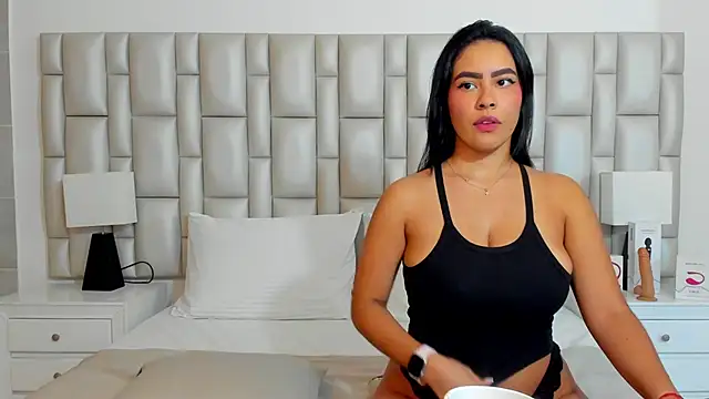 paola katy dicks online show from March 5, 7:49 pm