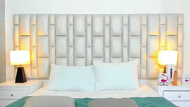 paola katy dicks online show from September 10, 7:47 pm