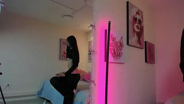 Snapshot of AnnyCotton chatting on February 23, 7:33 pm AnnyCotton online show from February 23, 7:33 pm