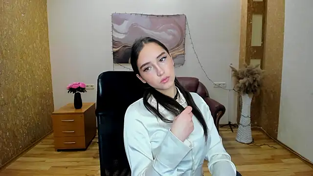 Effy Royse online show from February 11, 6:51 am