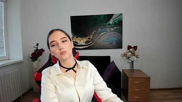 Effy Royse online show from February 13, 6:53 am