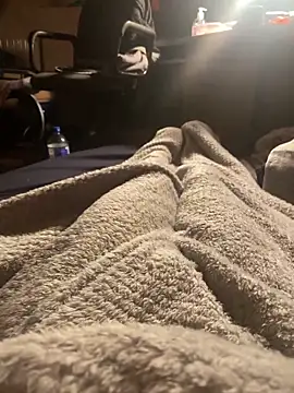 Snapshot of Riwwil chatting on February 10, 2:26 am Riwwil online show from February 10, 2:26 am