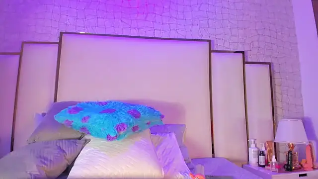 Bunny Blush1 online show from February 22, 7:12 pm