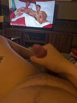 Snapshot of Hornyboy29cum chatting on May 22, 10:15 pm Hornyboy29cum online show from May 22, 10:15 pm