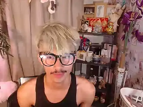 PlayWSlimm online show from April 14, 1:44 am