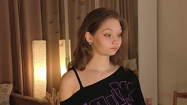 HolliBillig online show from March 9, 7:29 pm