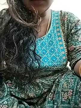 Snapshot of ankita077 chatting on February 10, 9:46 am ankita077 online show from February 10, 9:46 am