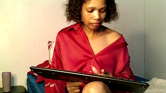 Mabelle Eveline online show from March 11, 7:09 pm