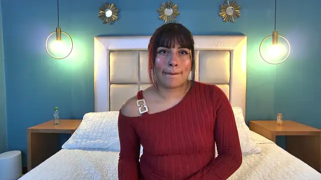 Snapshot of nyx__x chatting on February 19, 7:43 pm nyx x online show from February 19, 7:43 pm