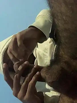 Snapshot of mondacuo3000 chatting on February 13, 3:02 am mondacuo3000 online show from February 13, 3:02 am